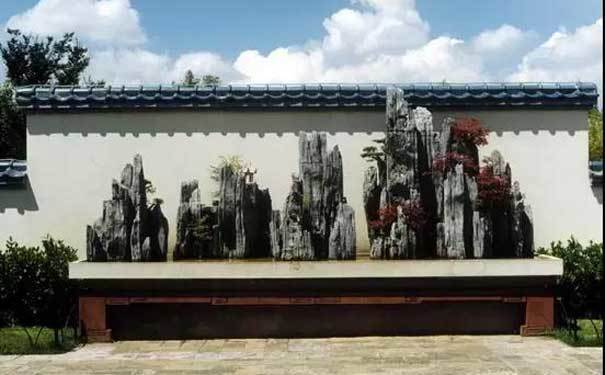 中式古典园林是建筑、山池、园艺、绘画、雕刻以至诗文等多种艺术的综合体。既可观,可居,又使园林景观设计更具有画龙点睛的作用和价值。我国被举世公认为世界园林之母,广西园林工程公司就为大家介绍中式古典园林(图12) 中式古典园林是建筑、山池、园艺、绘画、雕刻以至诗文等多种艺术的综合体。既可观,可居,又使园林景观设计更具有画龙点睛的作用和价值。我国被举世公认为世界园林之母,广西园林工程公司就为大家介绍中式古典园林(图12)